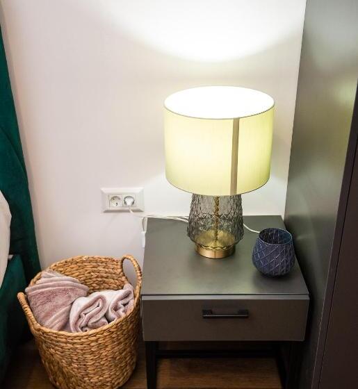 پانسیون Leo Luxury Rooms I Apartments