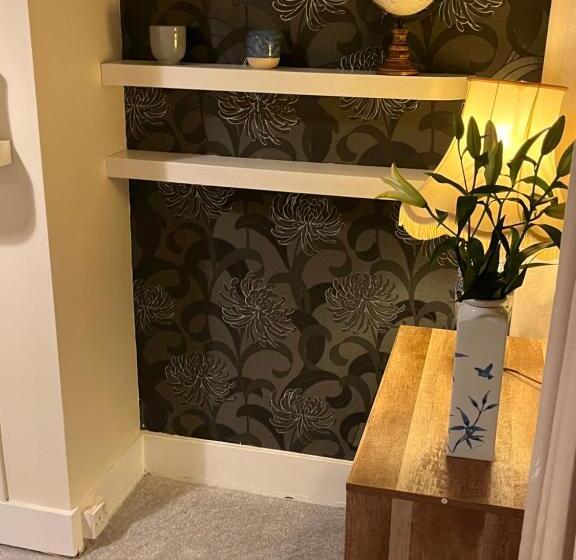 Пансион Luxury Cosy Retreat Apt