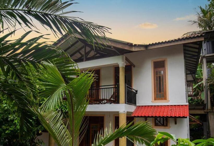 Пансион Manel Eco Lodge, Kathaluwa