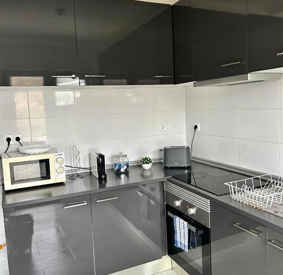 پانسیون Moreira Family