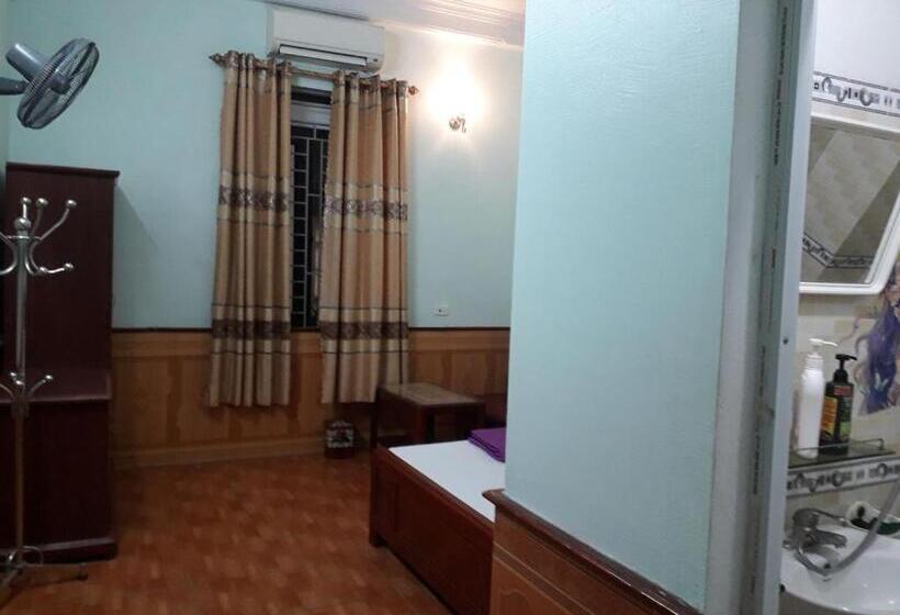 پانسیون Nhà Nghỉ Hoàng Linh