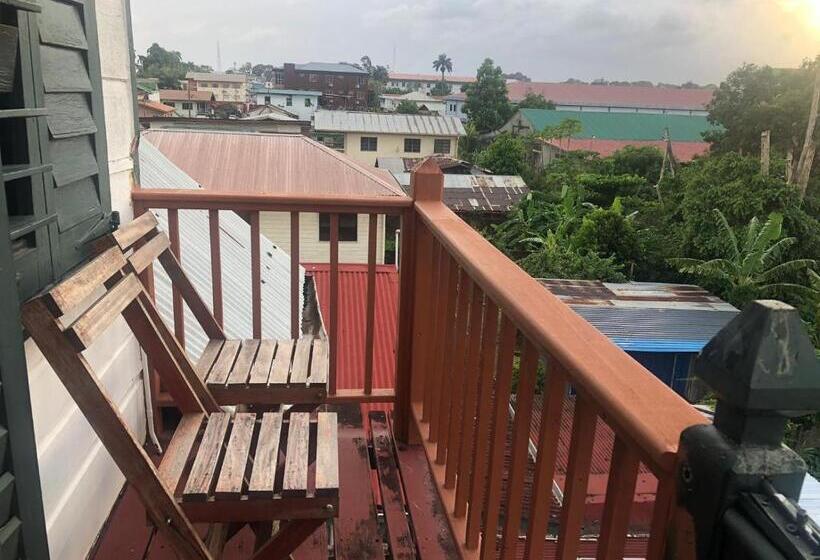 Pensão Pied A Terre