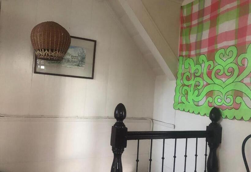 Pensão Pied A Terre