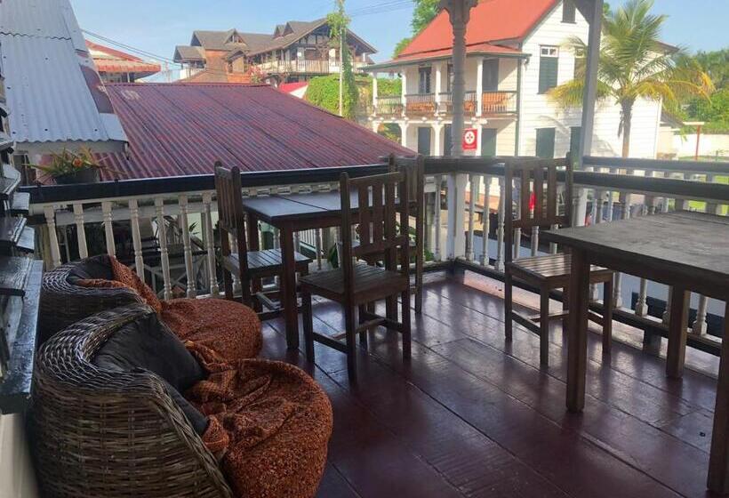 Pensão Pied A Terre