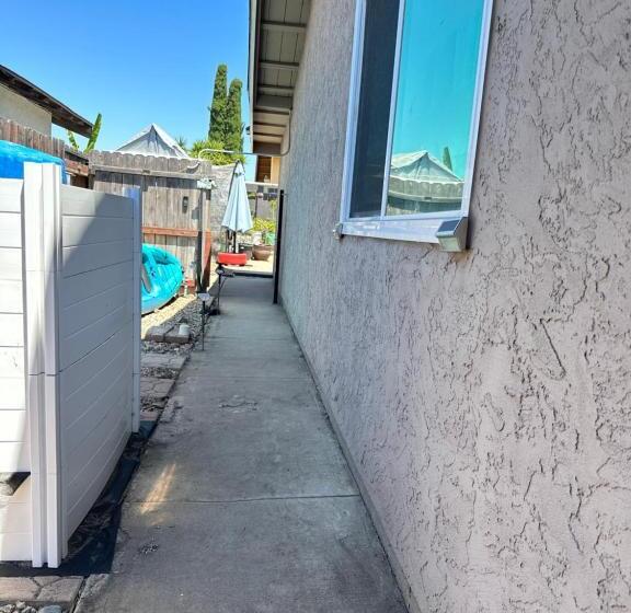 פנסיון Private Room W/ Attached Private Bath In Mira Mesa
