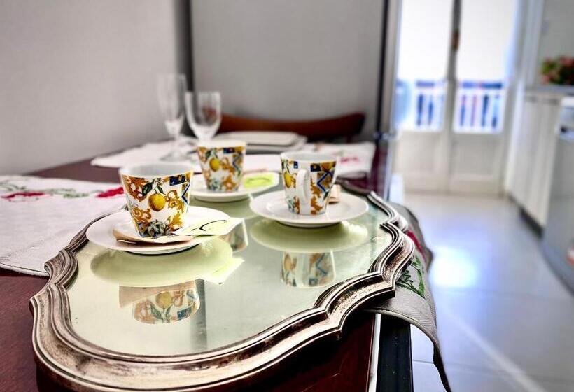 پانسیون Stanza Cristina E Patrizia Fiere E Moda