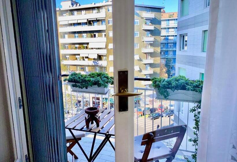 پانسیون Stanza Cristina E Patrizia Fiere E Moda