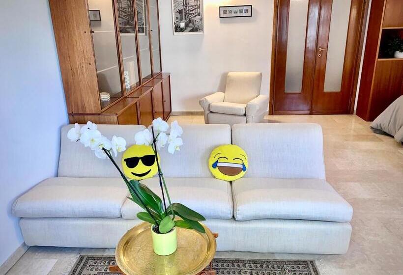 پانسیون Stanza Cristina E Patrizia Fiere E Moda