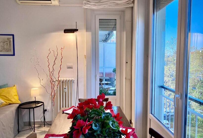 پانسیون Stanza Cristina E Patrizia Fiere E Moda