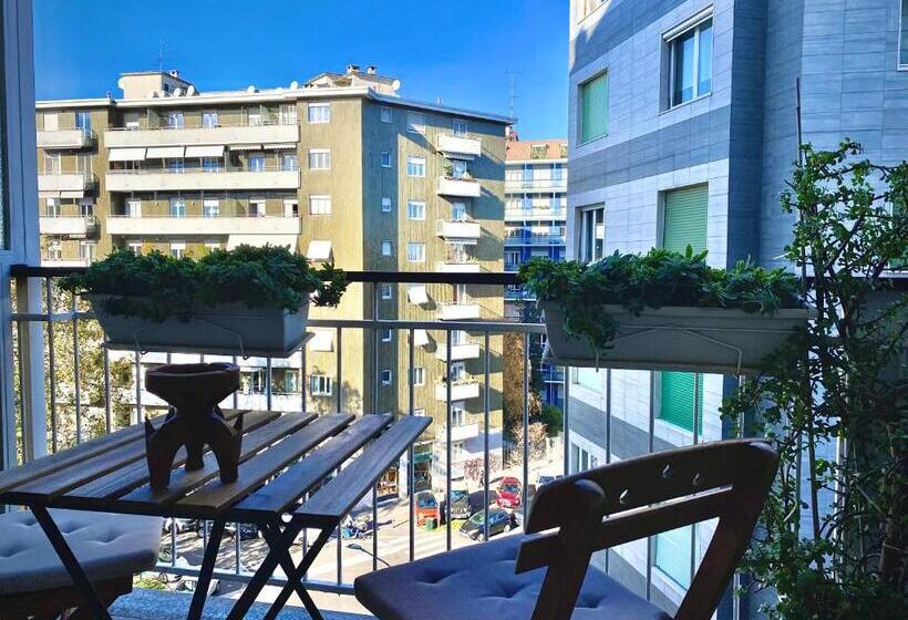 پانسیون Stanza Cristina E Patrizia Fiere E Moda