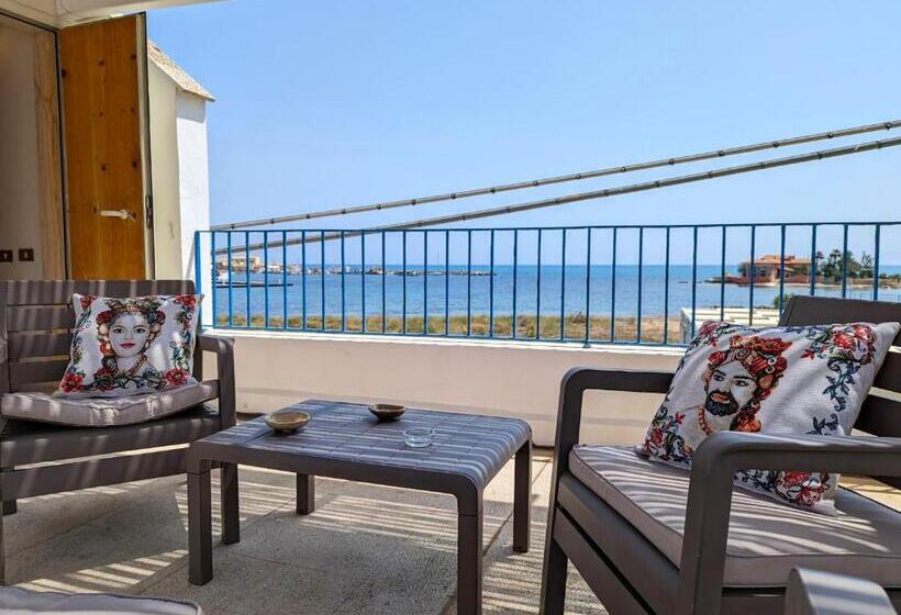 بنسيون Stanza Panoramica Con Terrazza Privata Sul Mare