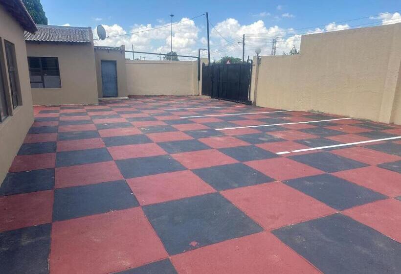 ペンション Sweet Nice Guest House