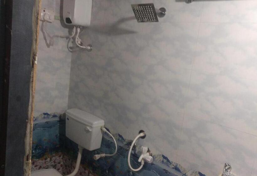 بنسيون Tavsalkar Home Stay