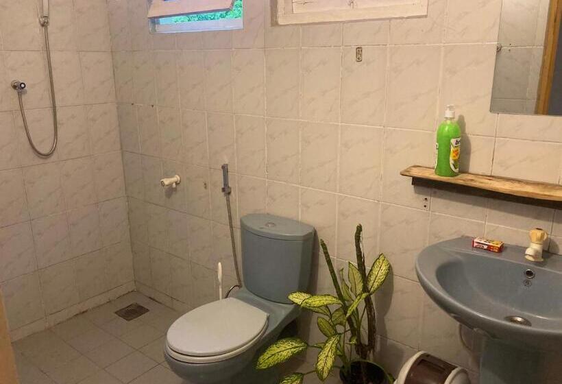 ペンション The Drop In Madiha I Double Bedroom With Private Bathroom