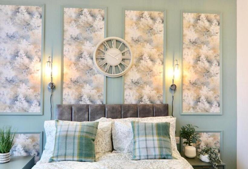 ペンション The Grand Guest House   Bond Street