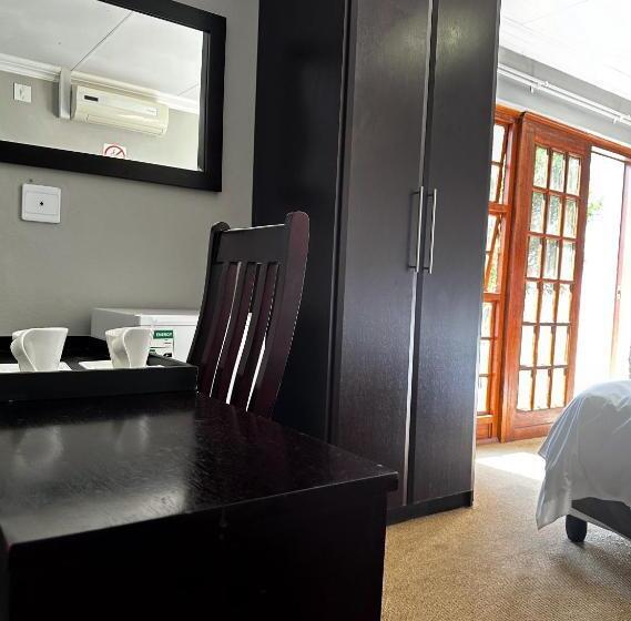 بنسيون The Hempel Guesthouse