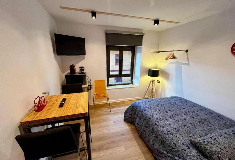 پانسیون The Orange Teddy Bear Hostal La Peña