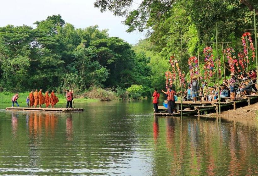 리조트 วรินธรน์รีสอร์ท