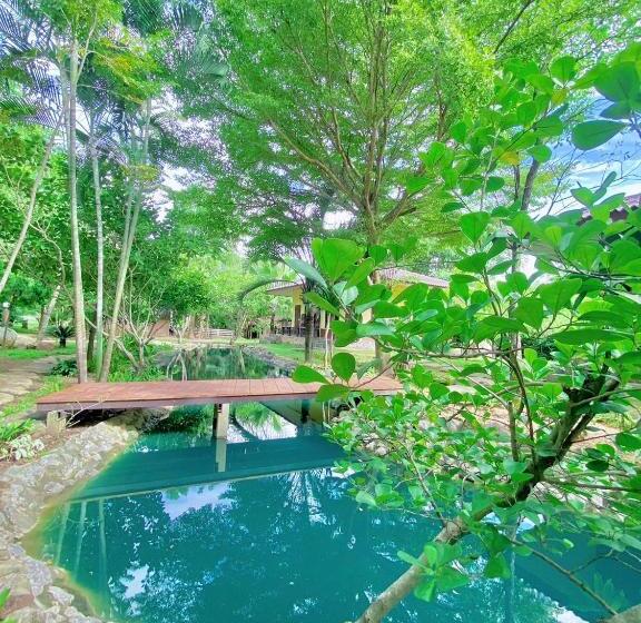 리조트 วรินธรน์รีสอร์ท