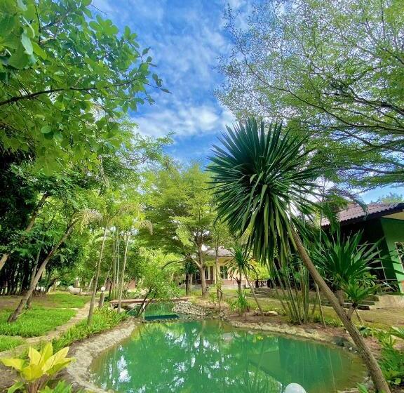 리조트 วรินธรน์รีสอร์ท