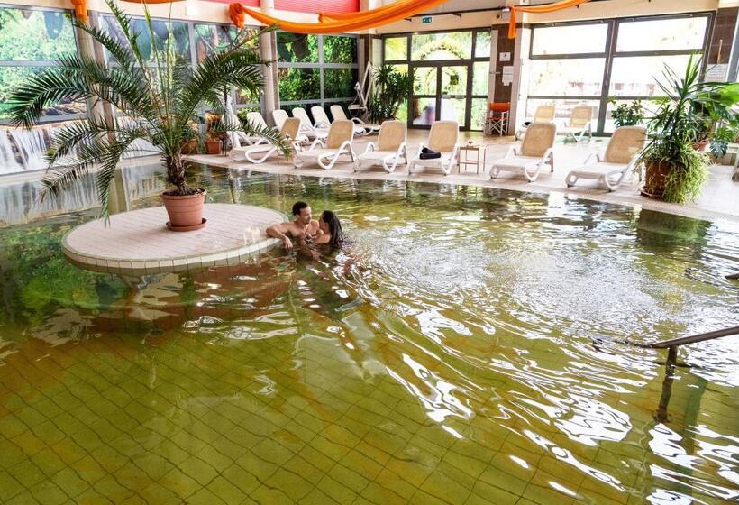 Курорт Szentesi Sport  és üdülőközpont