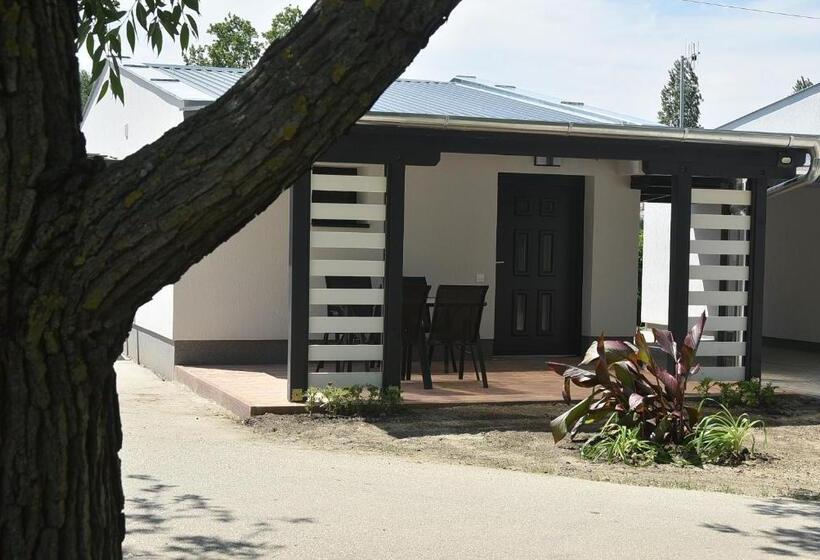 Курорт Szentesi Sport  és üdülőközpont