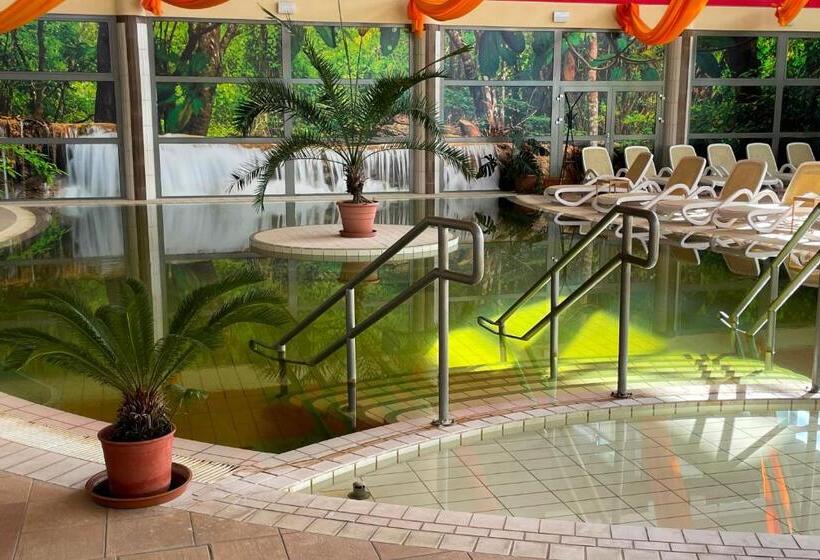 Курорт Szentesi Sport  és üdülőközpont