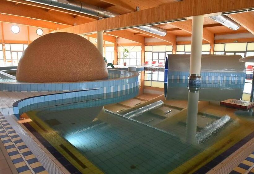 Курорт Szentesi Sport  és üdülőközpont