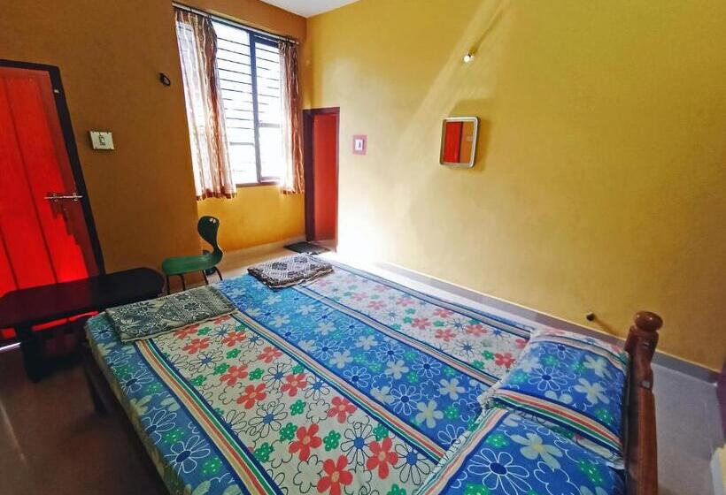 Staymaker Hotel Shri Sai Ram