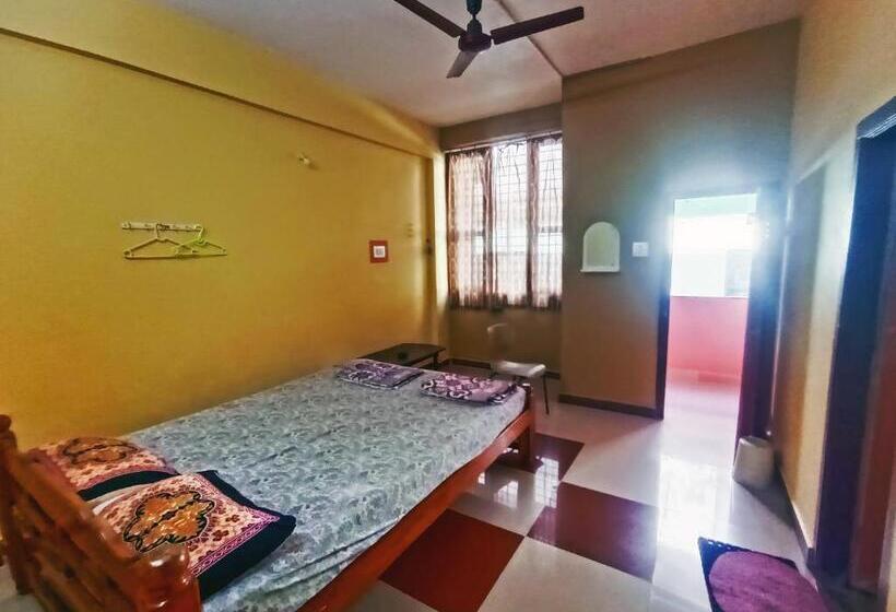 Staymaker Hotel Shri Sai Ram