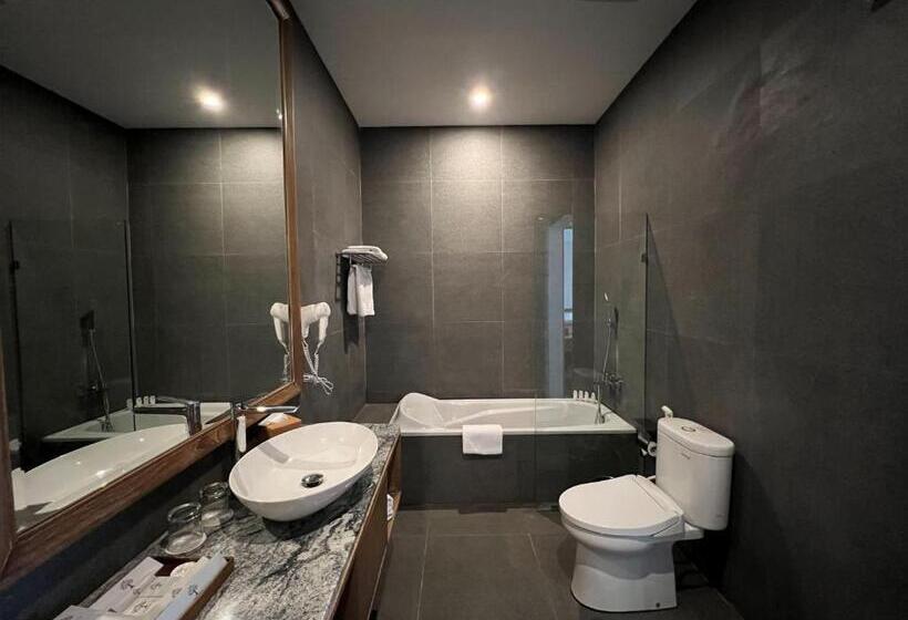 Tabebuya Resto & Resort