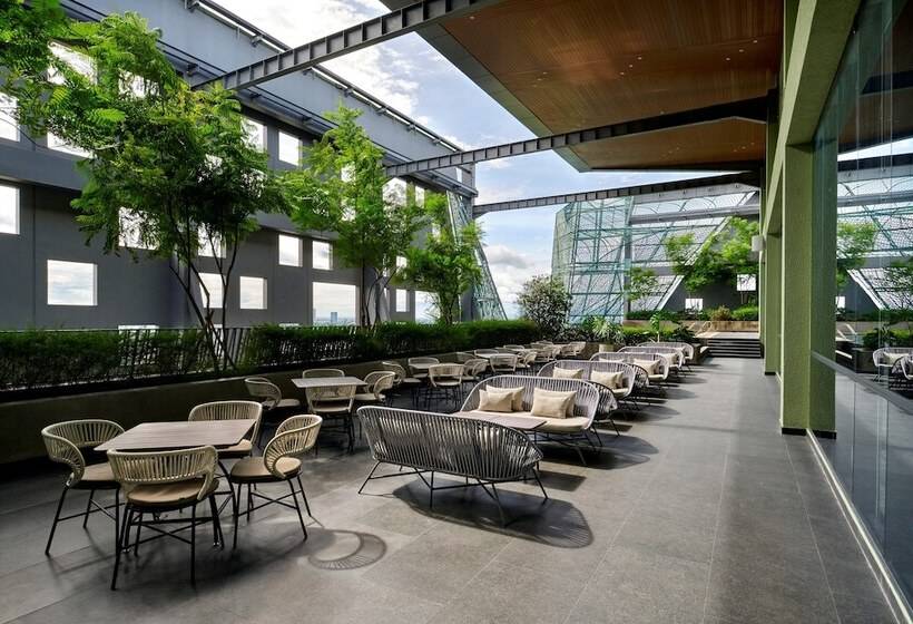 Vivere Hotel, Artotel Curated