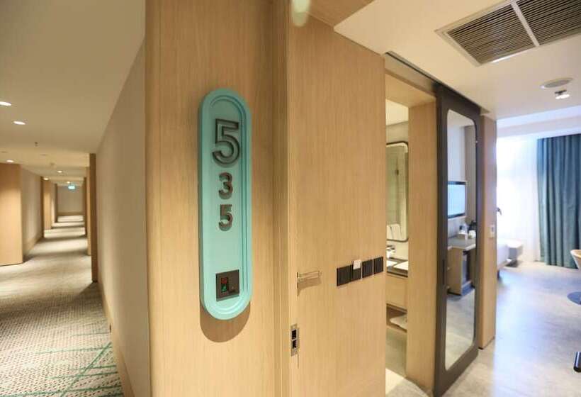 Vivere Hotel, Artotel Curated