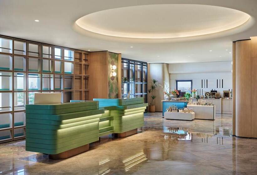 Vivere Hotel, Artotel Curated