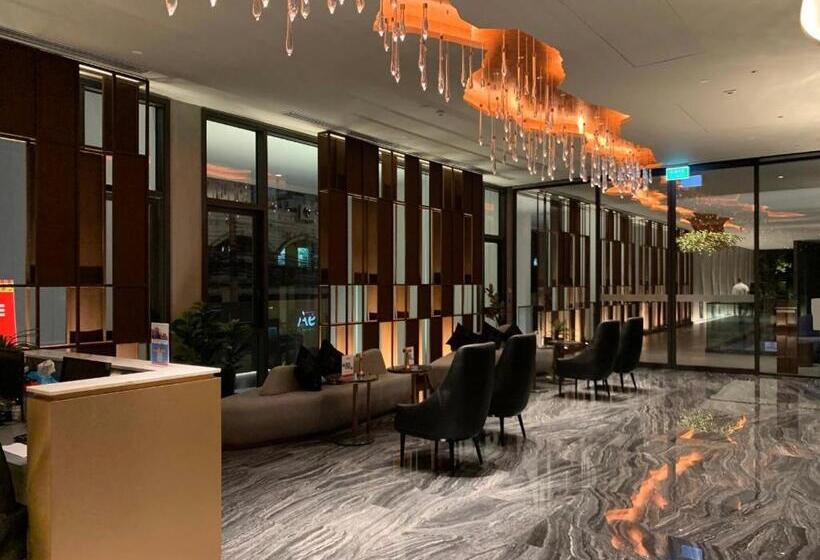 502 Edge芭提雅市中心25楼高层海景服务公寓，芭提雅海湾景观，近沙滩，步行街，购物中心