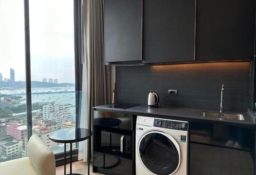 502 Edge芭提雅市中心25楼高层海景服务公寓，芭提雅海湾景观，近沙滩，步行街，购物中心