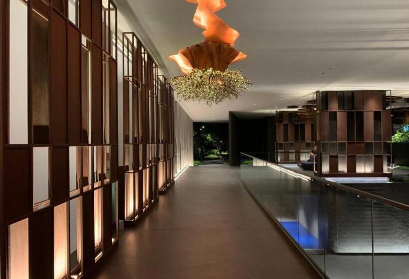 502 Edge芭提雅市中心25楼高层海景服务公寓，芭提雅海湾景观，近沙滩，步行街，购物中心