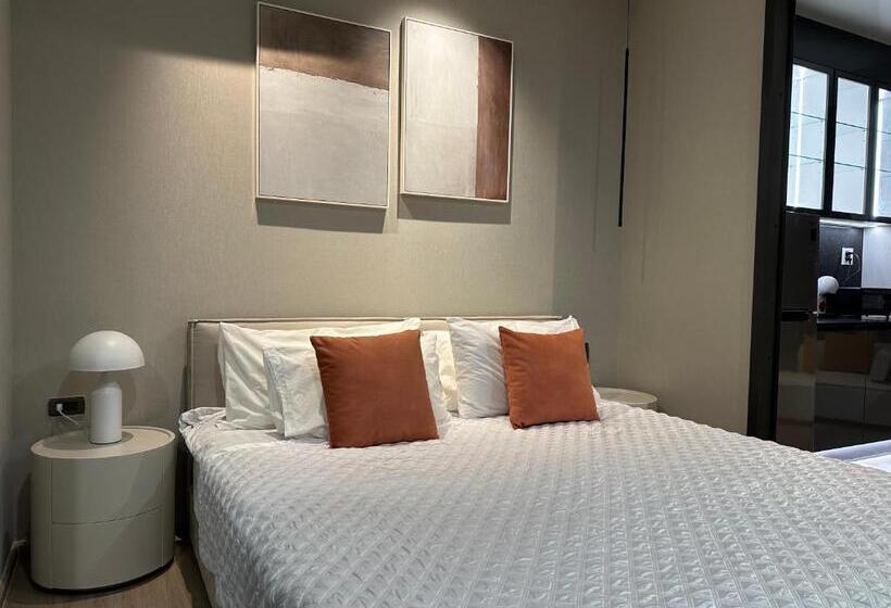 502 Edge芭提雅市中心25楼高层海景服务公寓，芭提雅海湾景观，近沙滩，步行街，购物中心