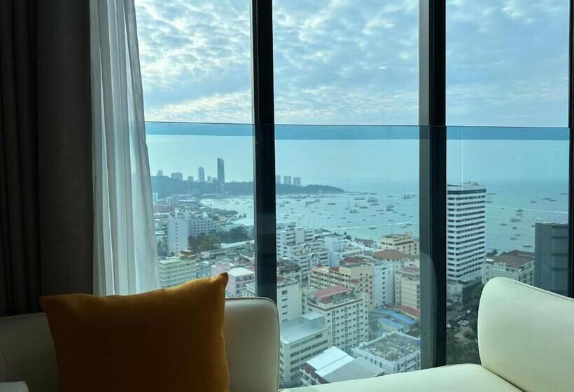 502 Edge芭提雅市中心25楼高层海景服务公寓，芭提雅海湾景观，近沙滩，步行街，购物中心