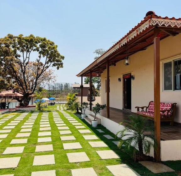 Aandra Lakestay Resort Campzone