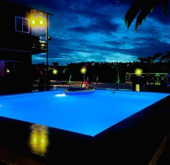 Aandra Lakestay Resort Campzone