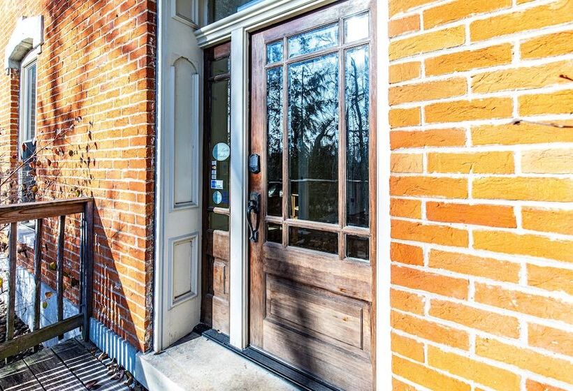 فندق صغير Furness Mansion