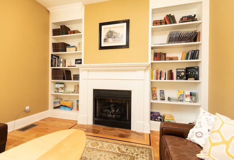 فندق صغير Furness Mansion