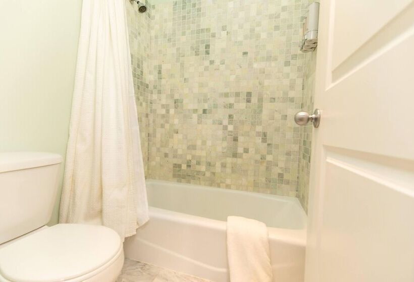 فندق صغير Furness Mansion