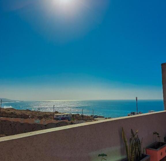 هاستل Mira Guest House