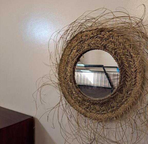 هاستل Mira Guest House