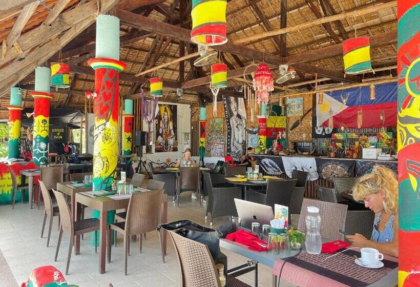 هاستل Tribal Huts Community