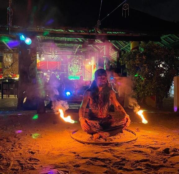 هاستل Tribal Huts Community