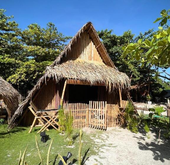 هاستل Tribal Huts Community