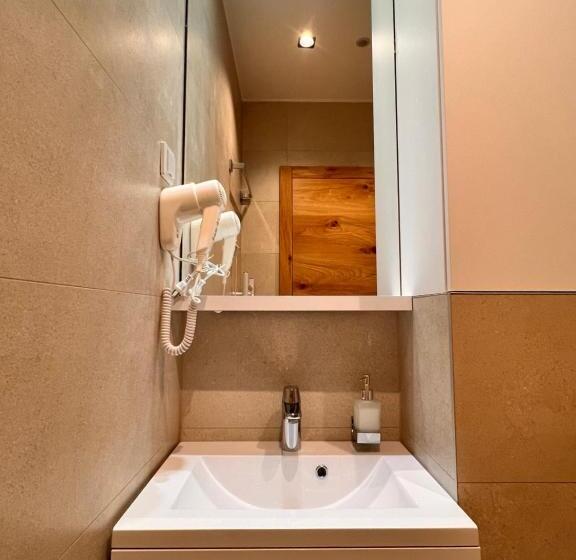 Apartment 202   Aparthotel Zlatni Javor